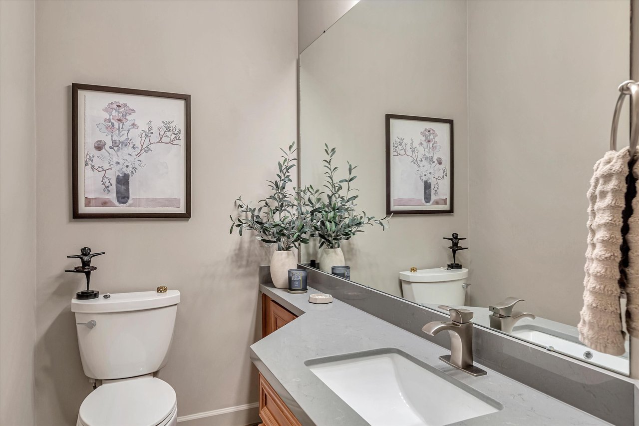 17 Crystal Creek Ct