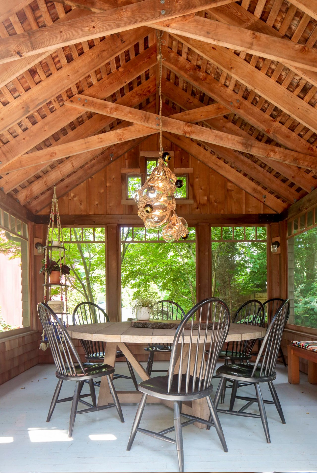 THE BELLPORT HOUSE