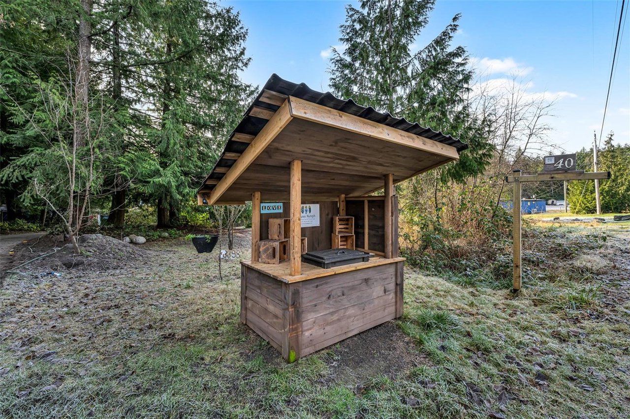 3398 Ridgeview Cres