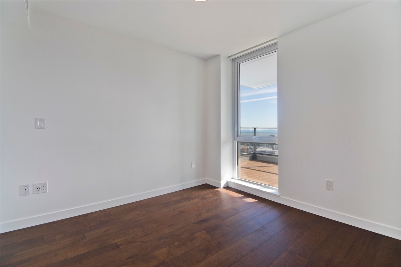 2102-5629 Birney Ave