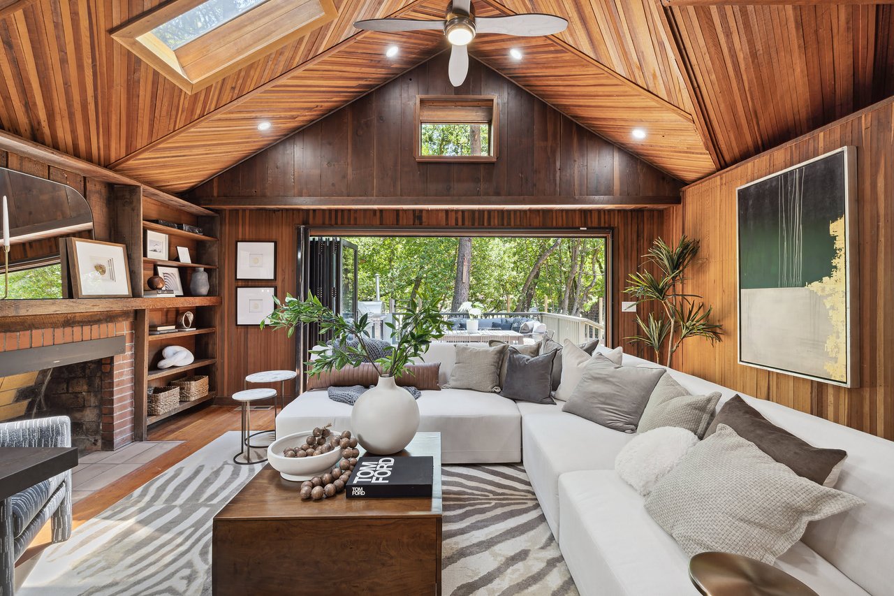 221 Redwood Drive