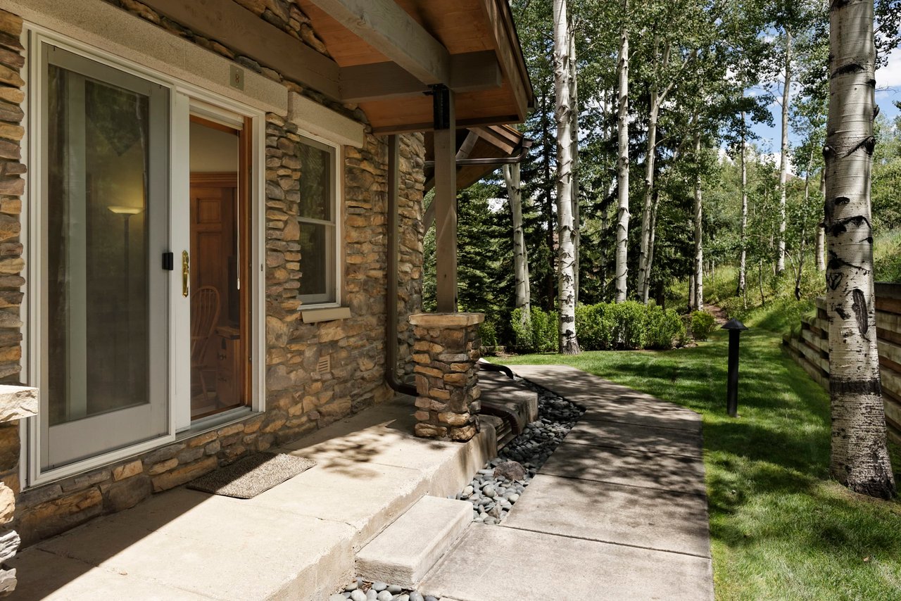 425 Wood Road, Unit 8