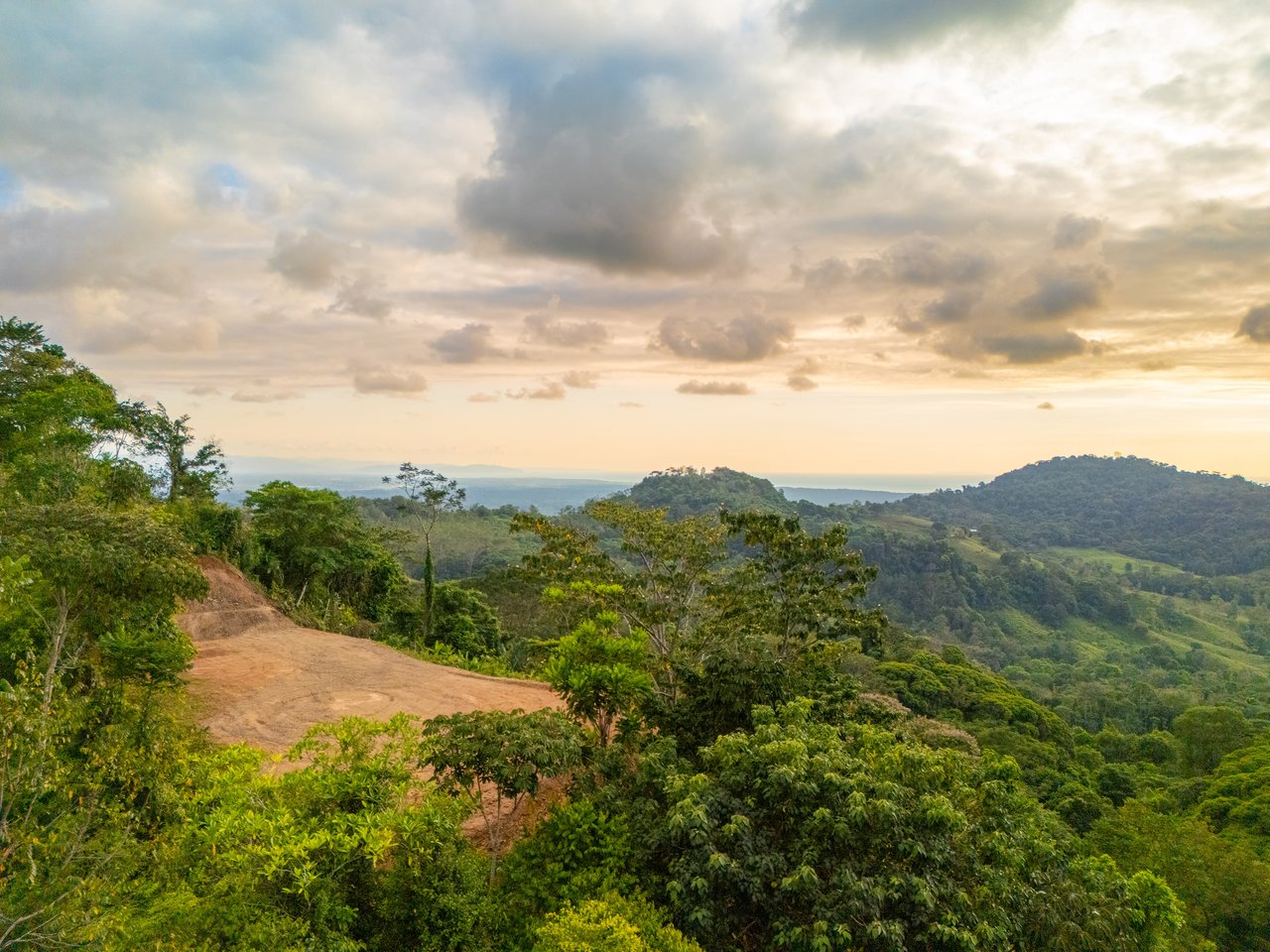 Jaw Dropping Views in Tres Rios Reserva