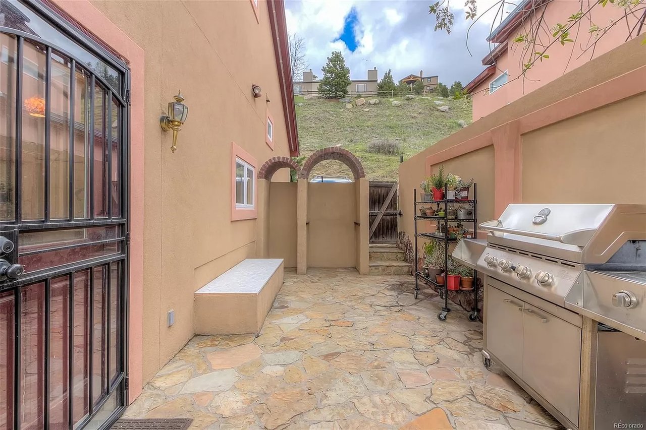 29331 Stagecoach Blvd
