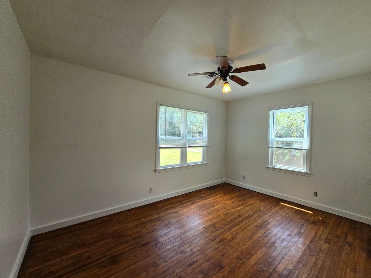1518 N Tucker