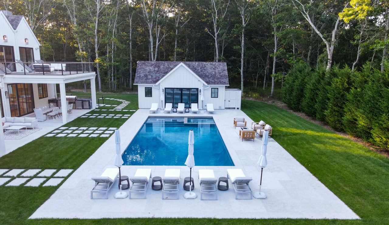 363 Wainscott Harbor Rd