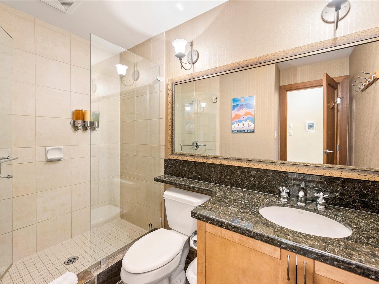 4823 Casabella Cres