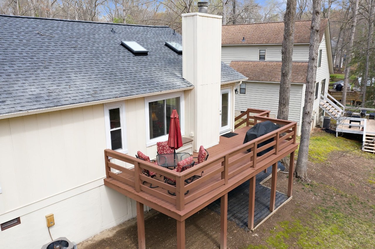 1457 Lockett Ridge Road