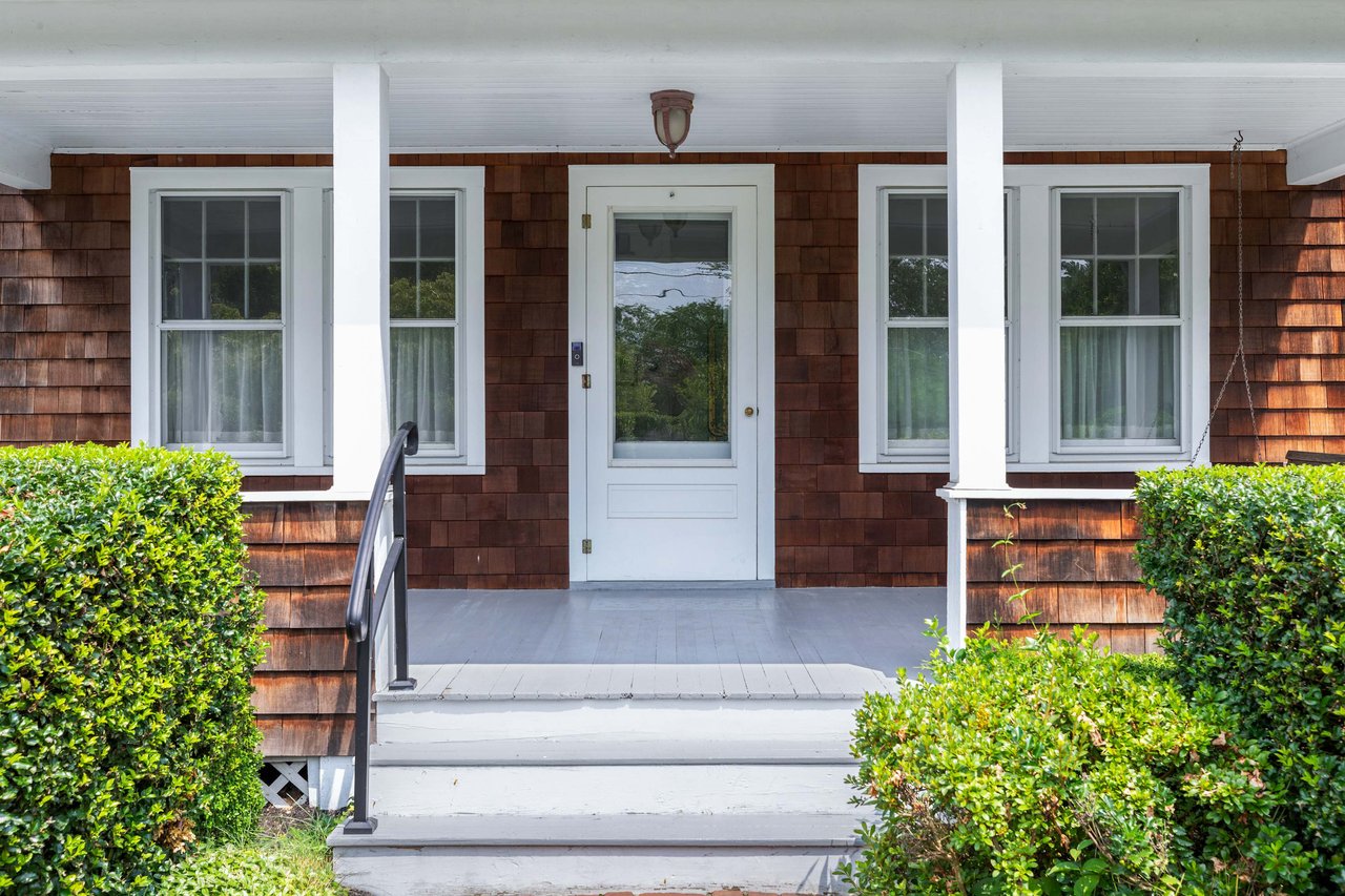 QUINTESSENTIAL BELLPORT HOME