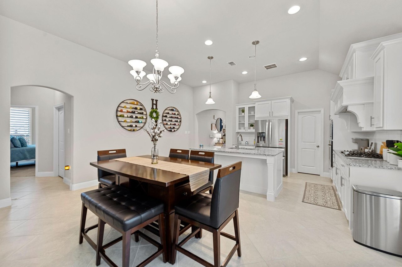 1537 Jocelyn Drive