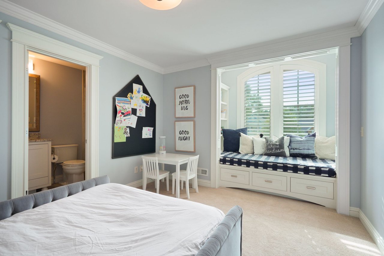 *PENDING* 5333 Halifax Ave, Edina