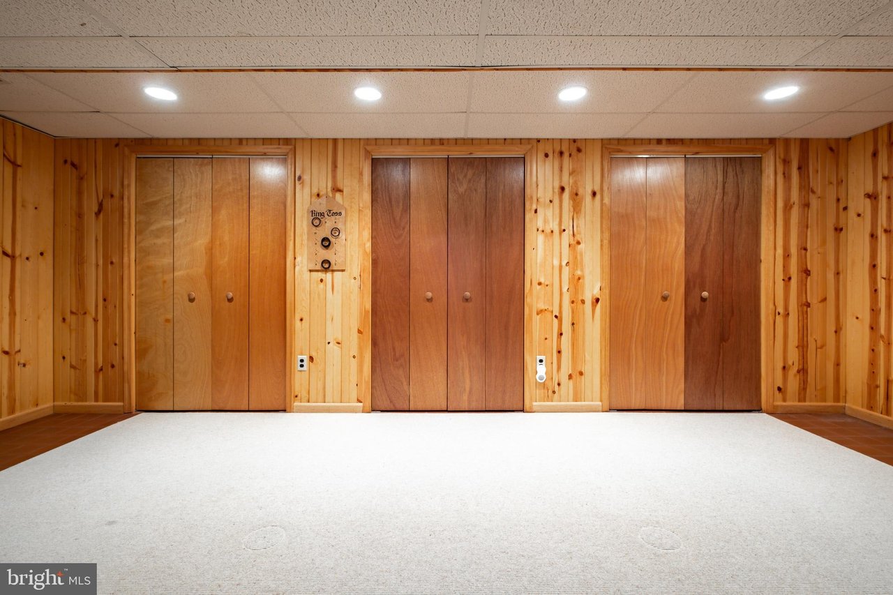 31 Lynne Cir
