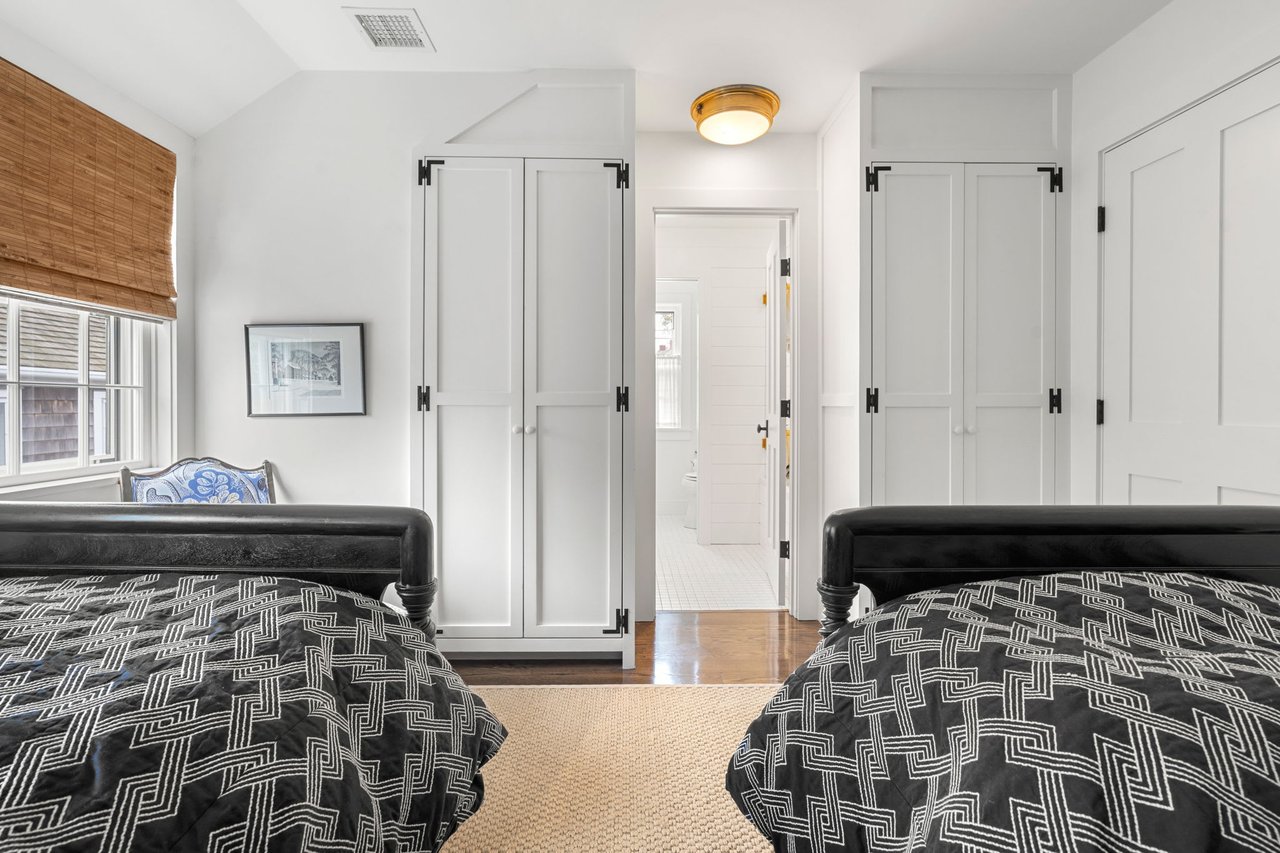 7 Judith Chase Ln - Guest House