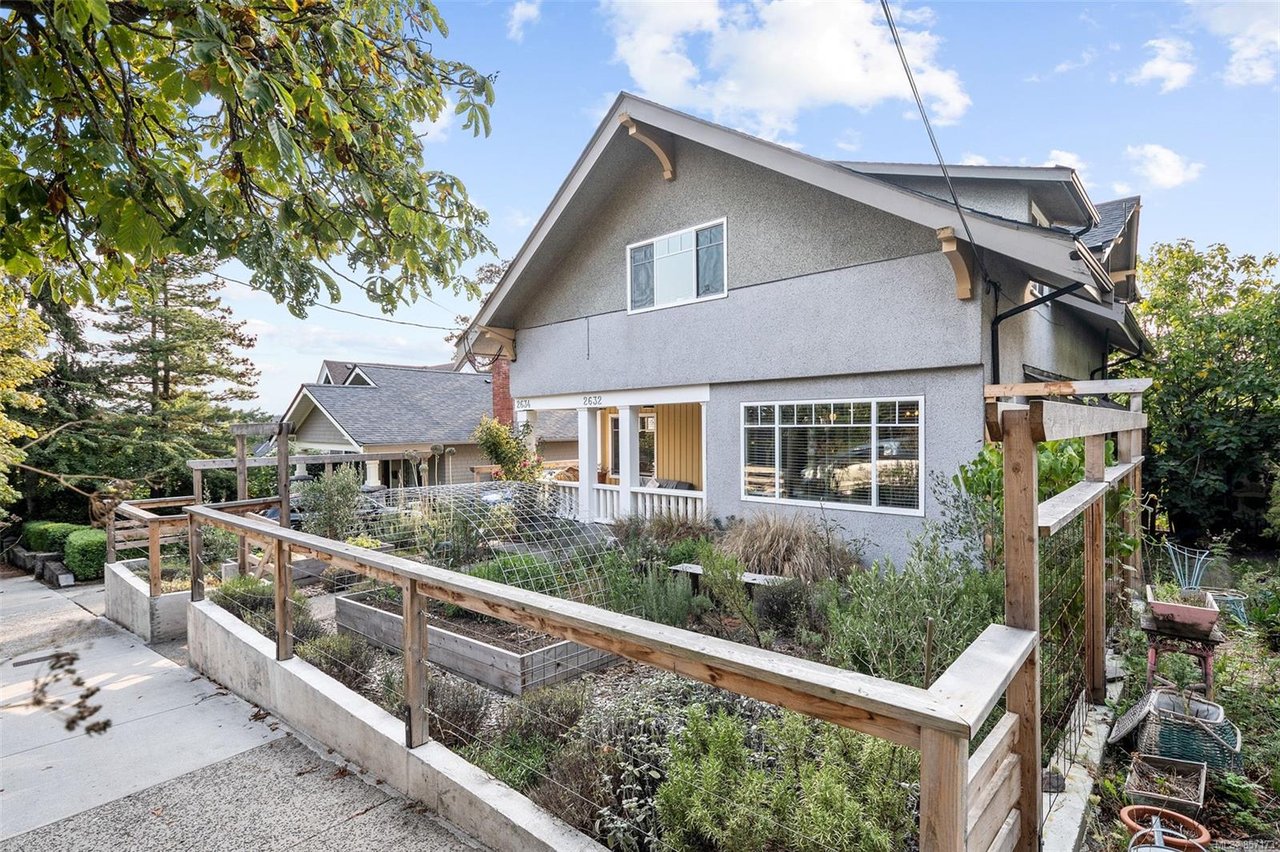 2632 Fernwood Rd