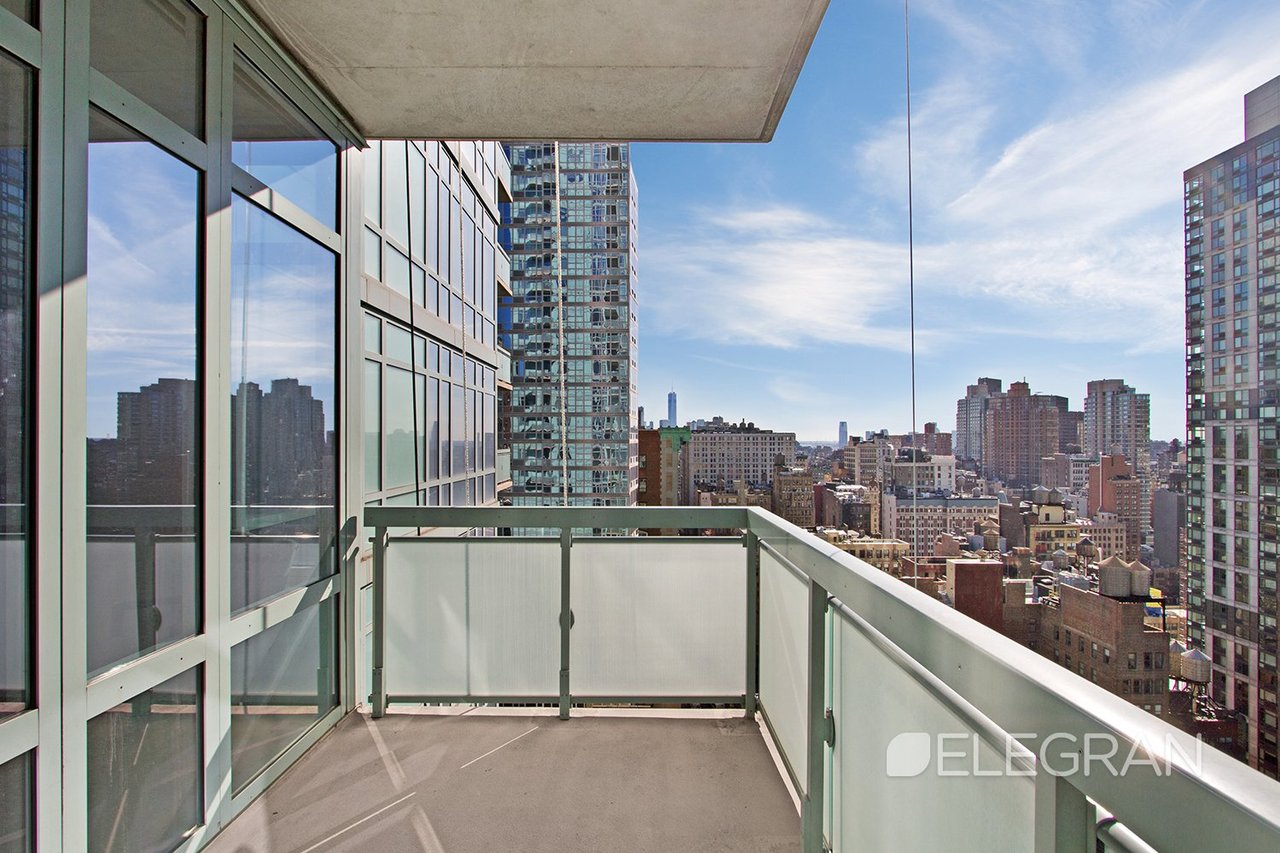 325 5TH AVE
