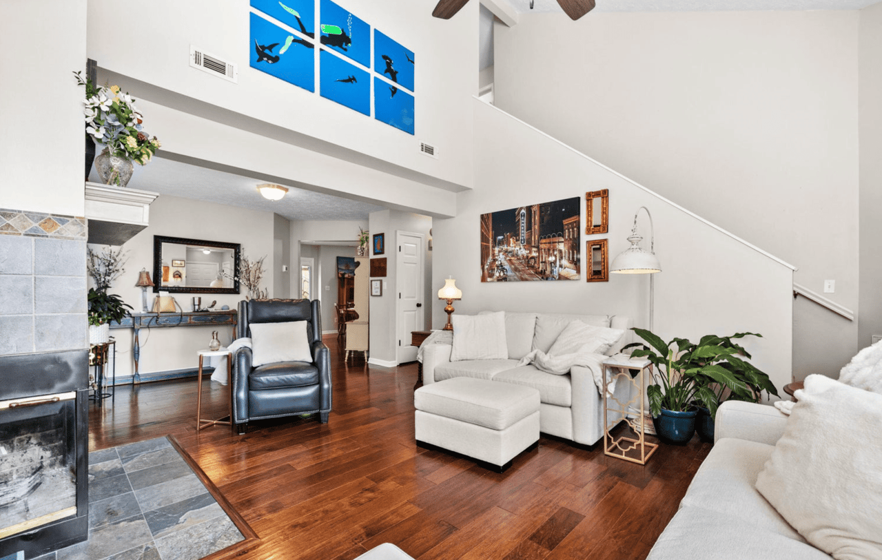9920 Lani Lane
