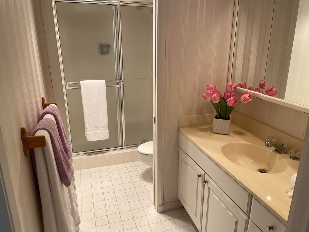 122 Lakeshore Drive #2320