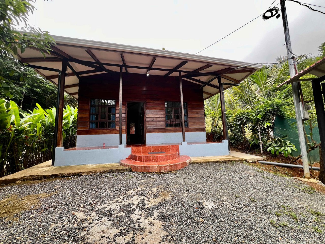 Affordable Wooden Cabañita, 2 bed, 1 bath. 