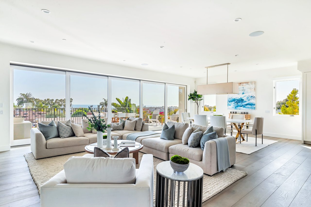 448 Serra Drive
