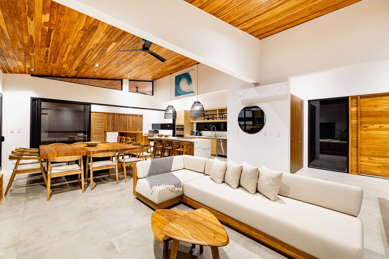 Contemporary Pool Residence, Tamarindo, Guanacaste