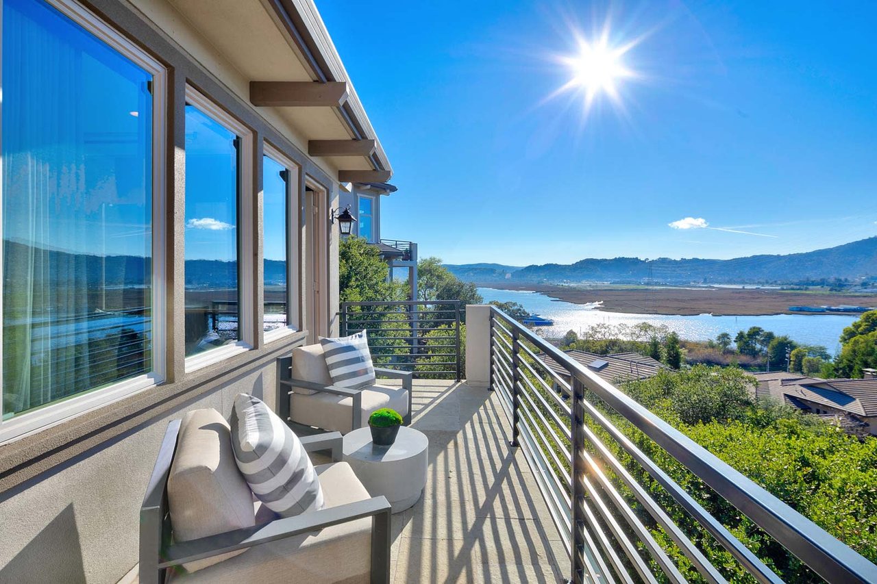 Sophisticated SmartHome with Majestic Mt. Tam Views- Represented Buyer