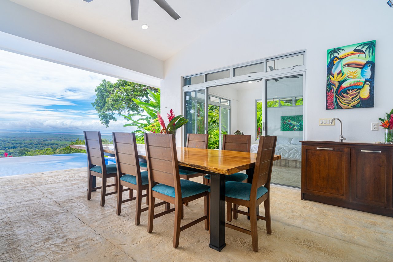 Modern Oceanview Infinity Pool Estate, Ojochal, Puntarenas