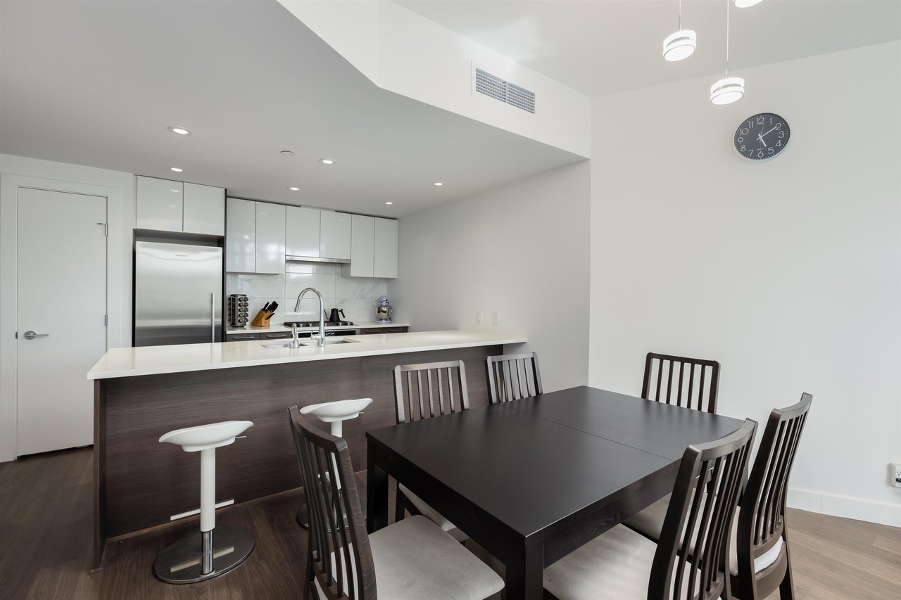 305-3557 Sawmill Cres