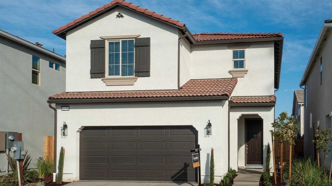 1378 E Via Dorata Way