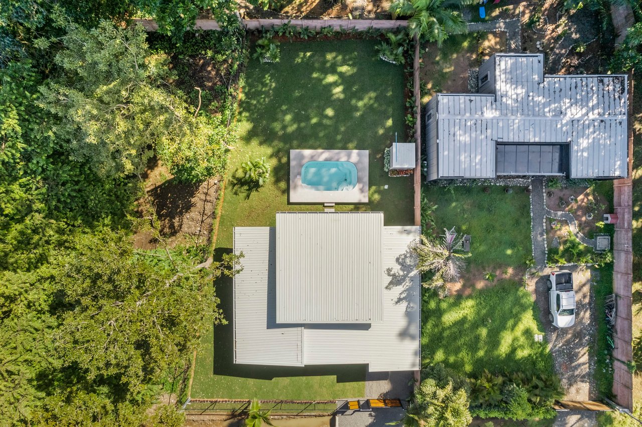 CASA MARINA – CLOSE WALK TO THE BEACH AT PLAYA CHAMAN – 0.14 ACRES