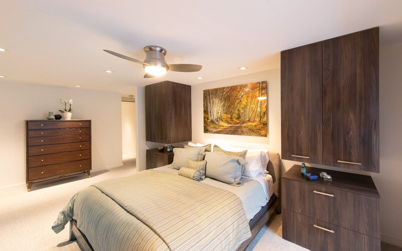 210 E Cooper Ave 3G