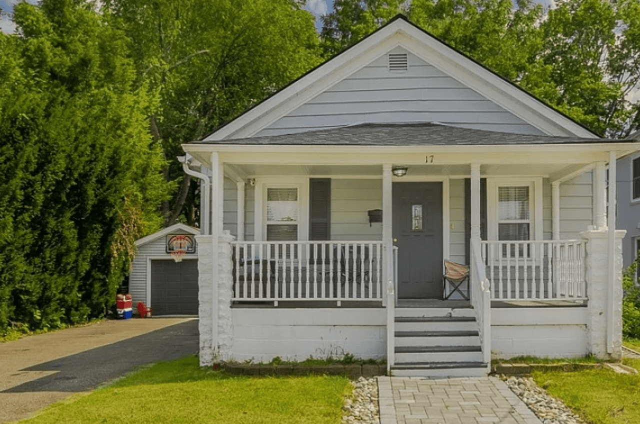 17 Merriam Ave