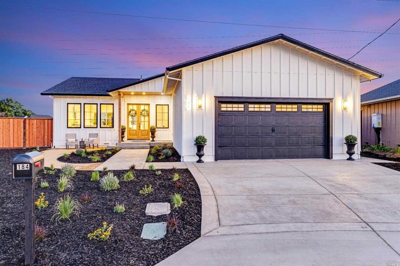184 Wembley Ct