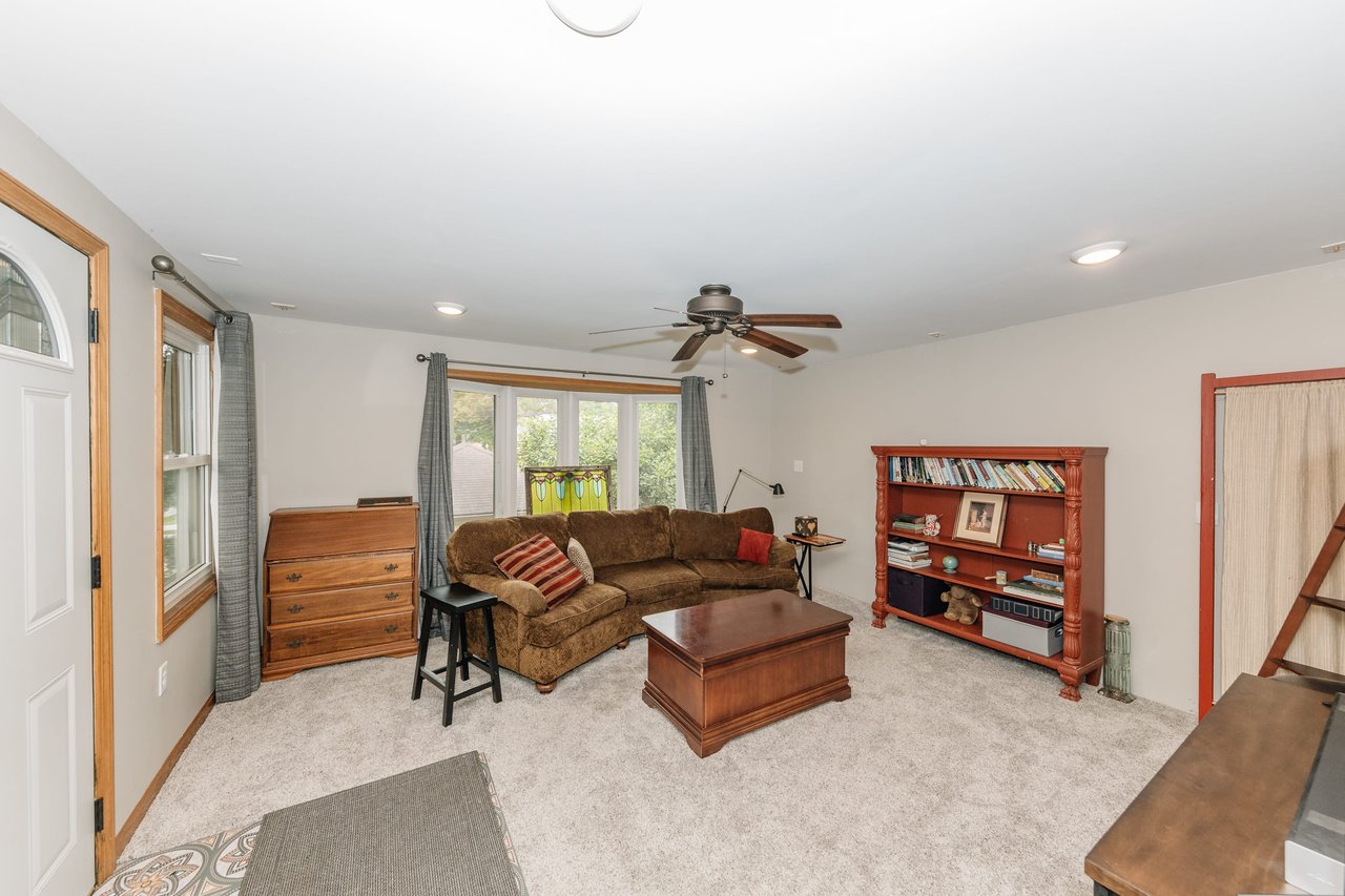 Updated 3+ Bed / 2 Bath Cooper Park Home