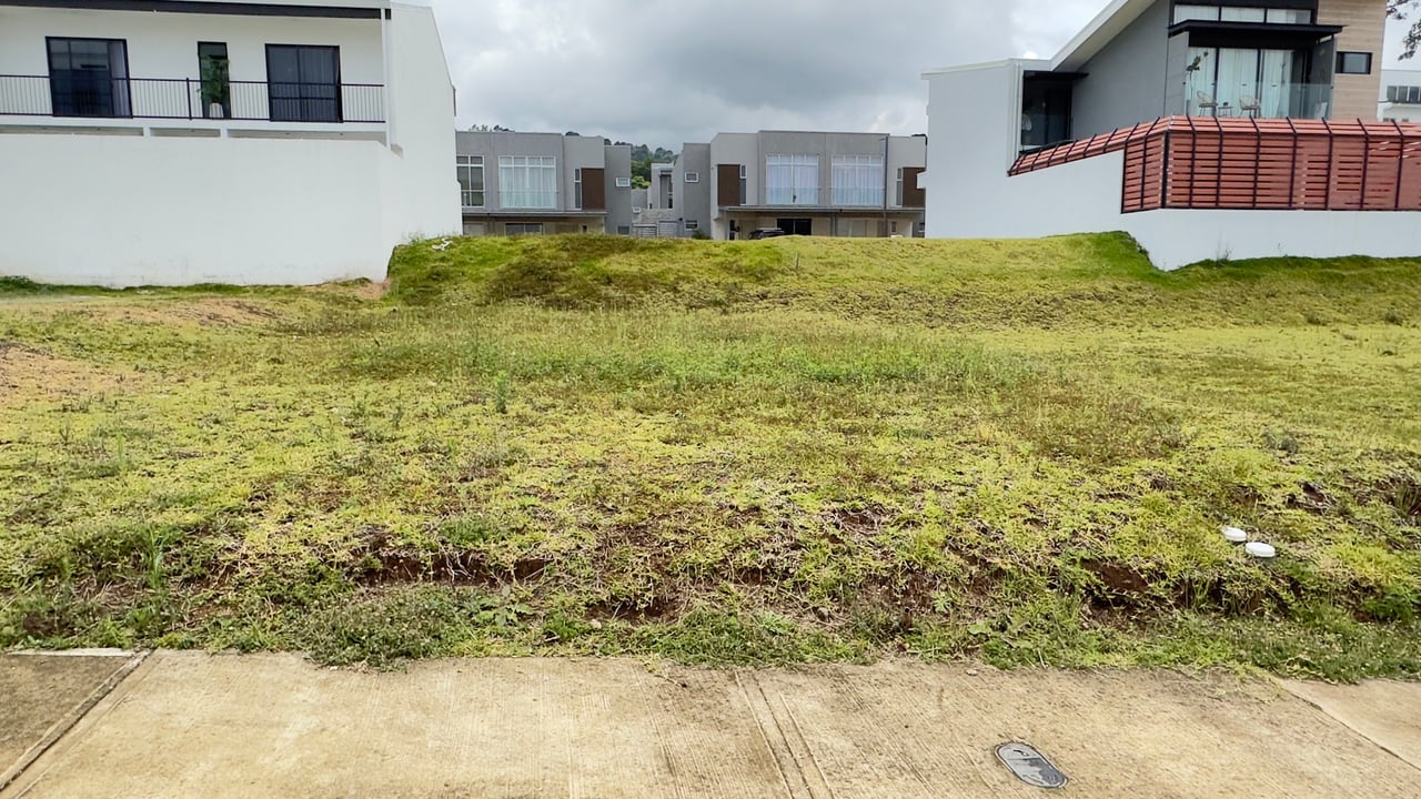 Gated Community Residential Lot, Curridabat, San Jose