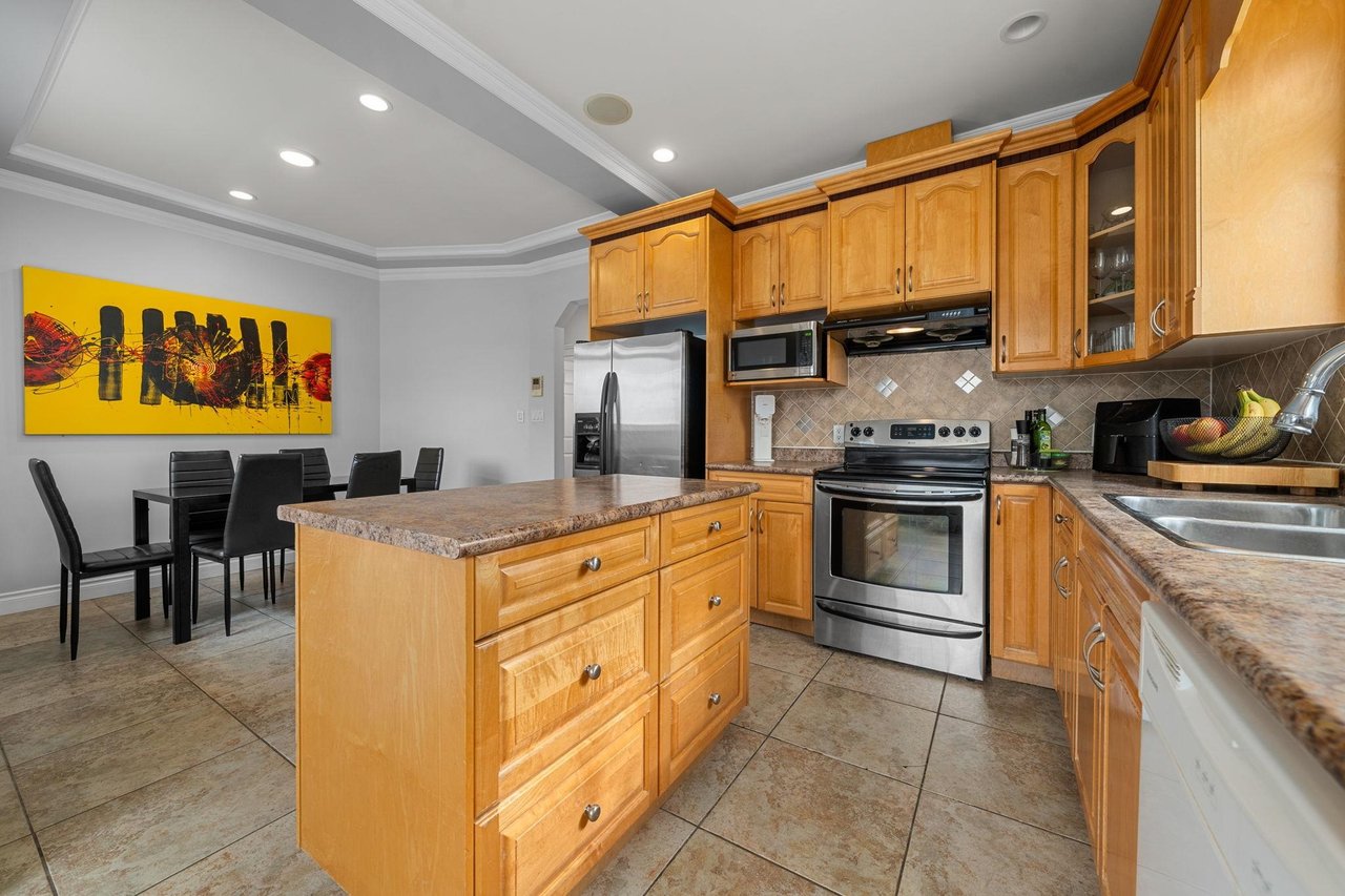 38131 Harbour View Pl