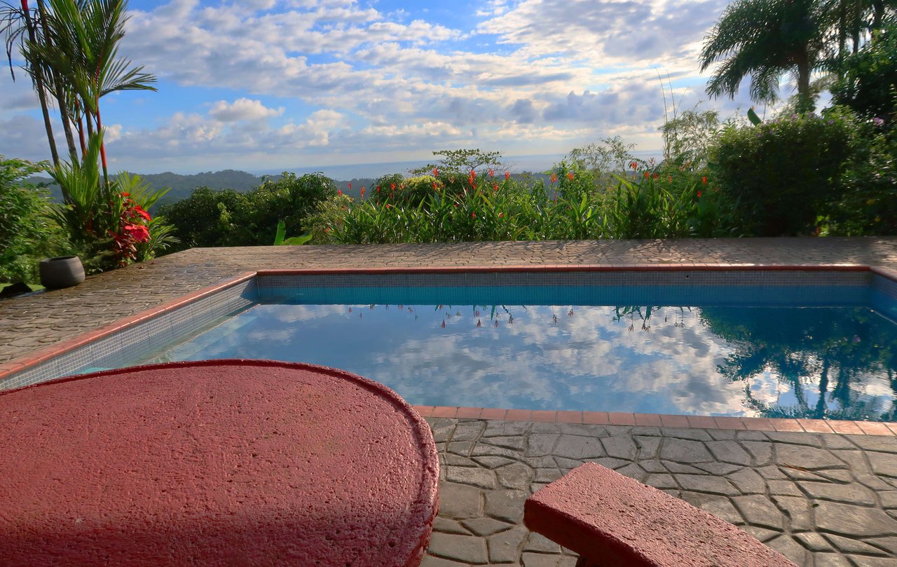 Casa Puesta Del Sol, Front Ridge Ocean View Home in Ojochal