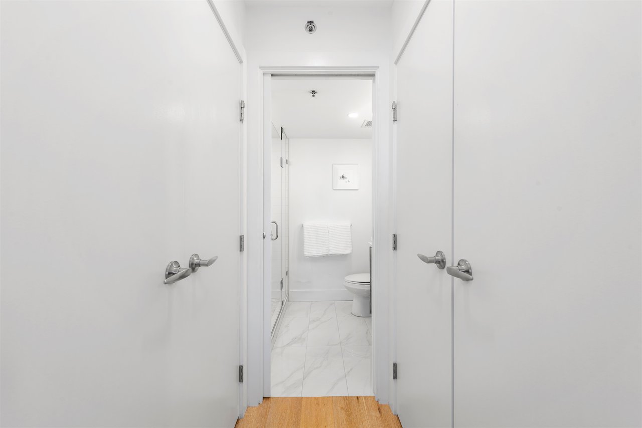 903-238 Alvin Narod Mews