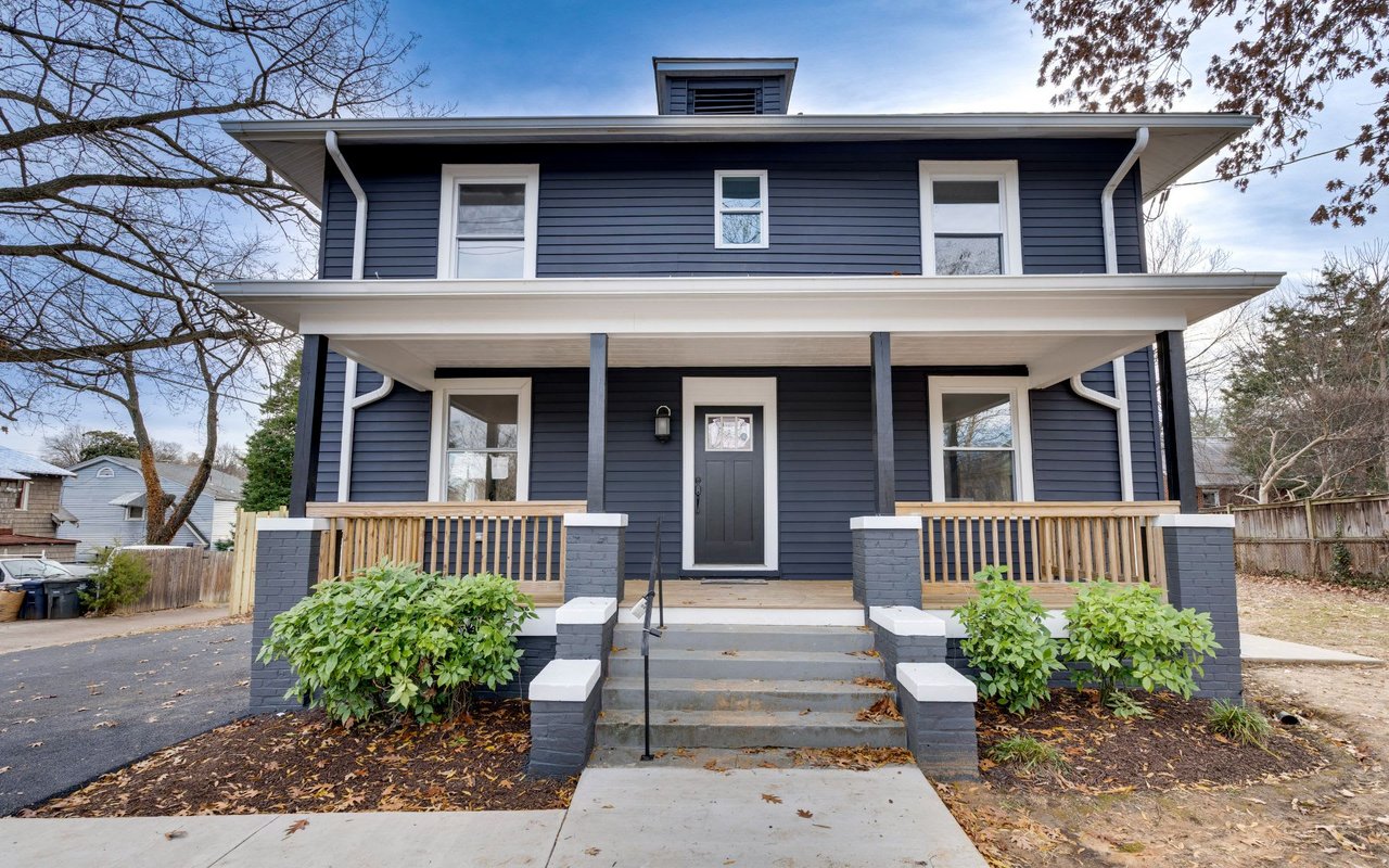 1011 Taylor St NE