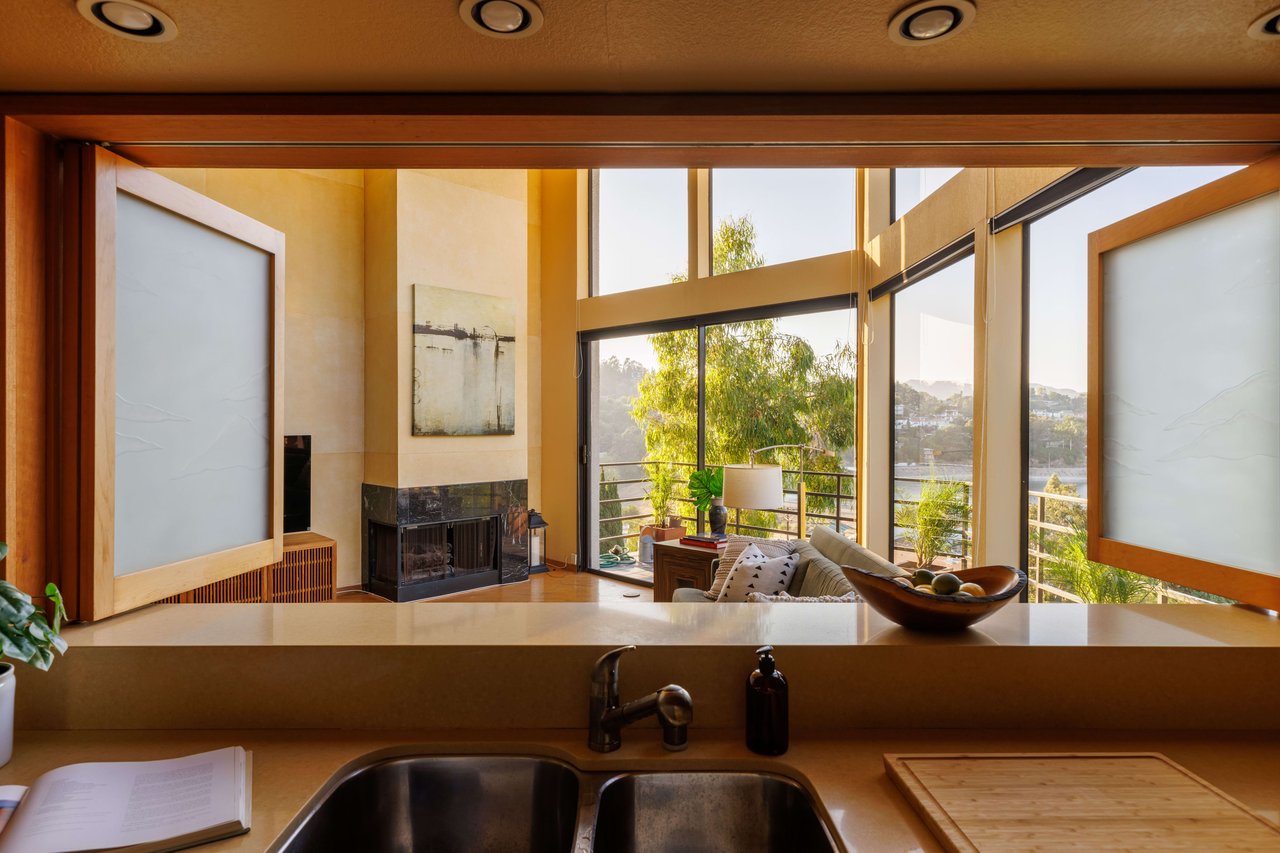 Silver Lake’s Crown Jewel Penthouse Unit 