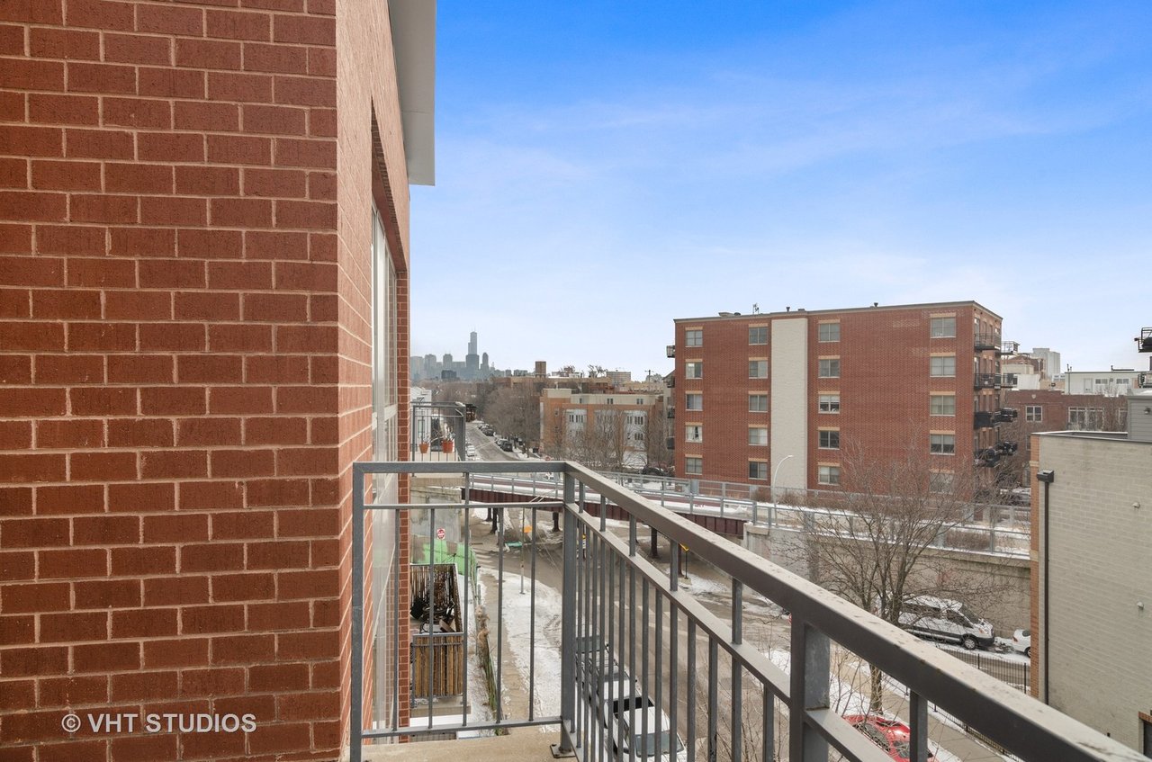 1825 N Winnebago Avenue # 403