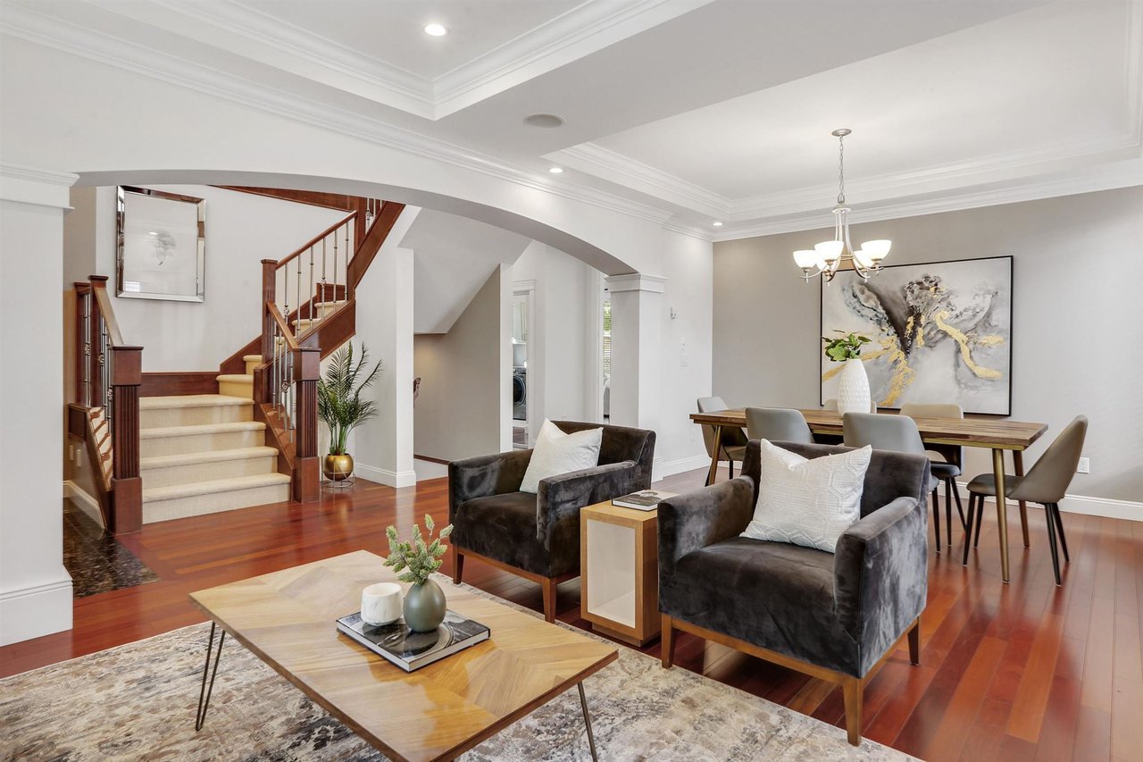171 W Kings Rd