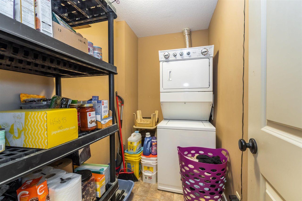 106-45893 Chesterfield Ave