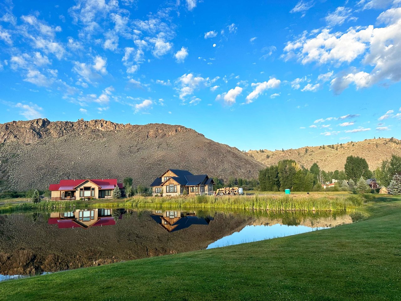 Custom Homes and Homesites - Tomichi Creek Gunnison, Colorado