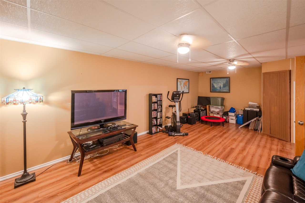1332 Peachcliff Dr
