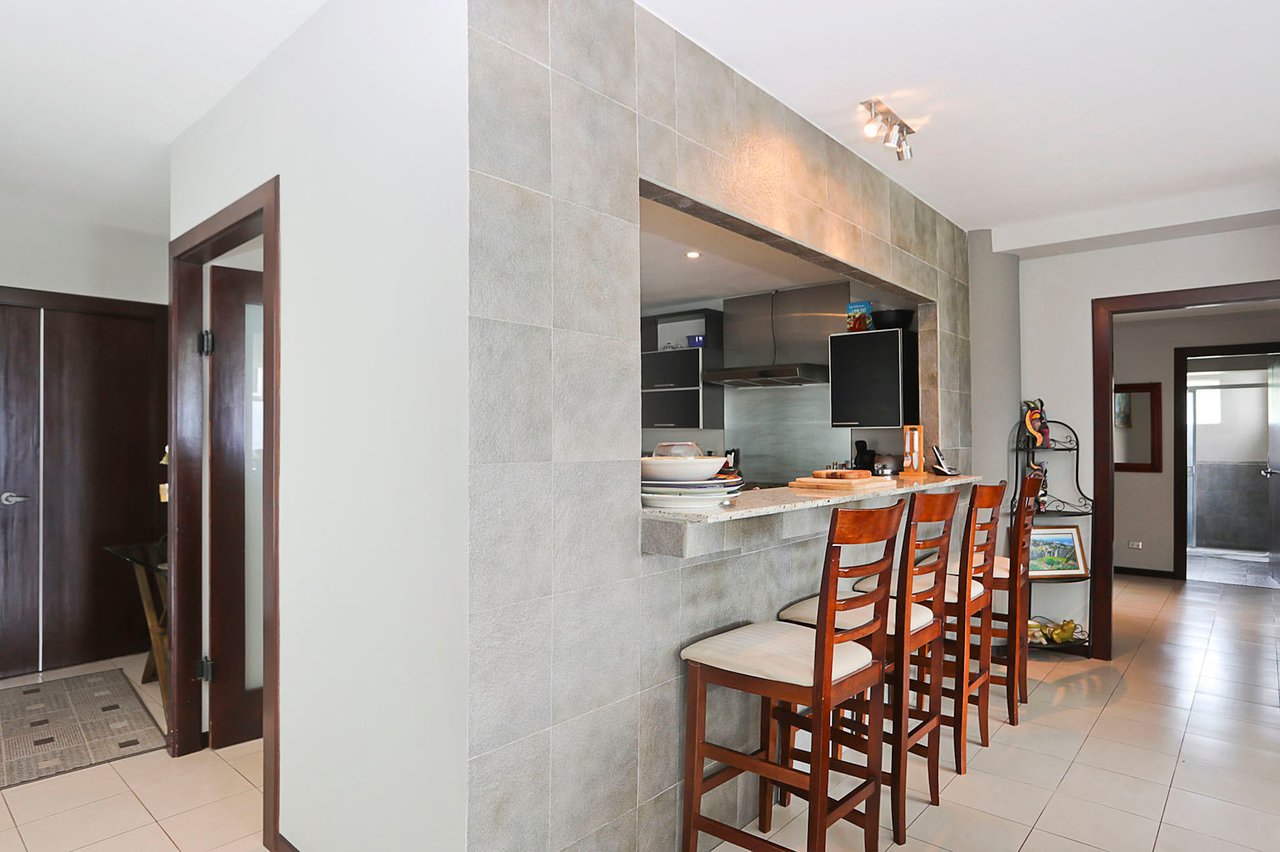 Panoramic View Furnished Condo, Escazu, San Jose