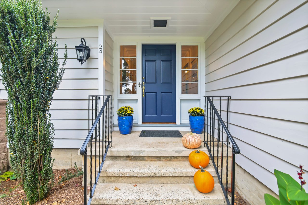 24 Pequot Drive, Norwalk
