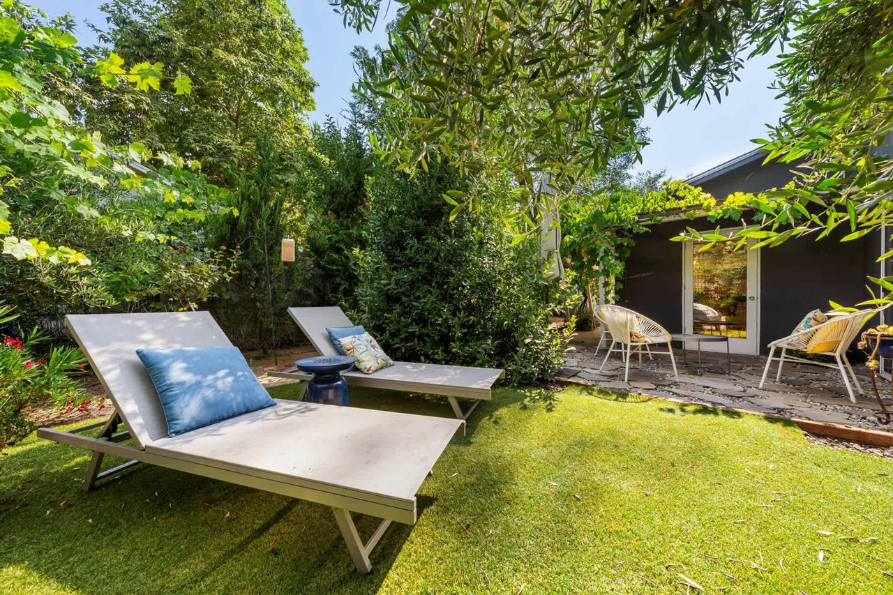 1518 Valley Drive, Topanga