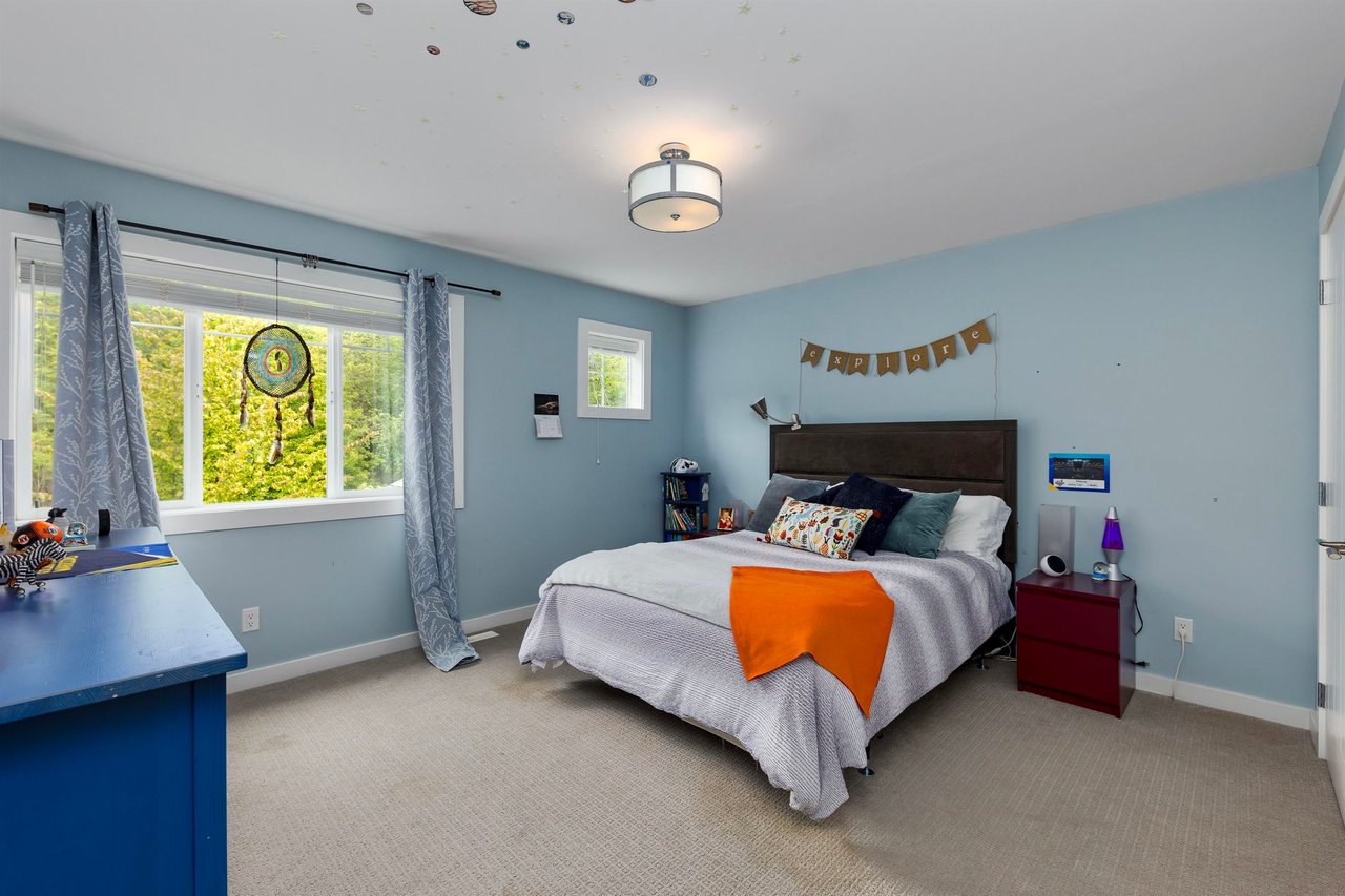 1039 Jay Cres