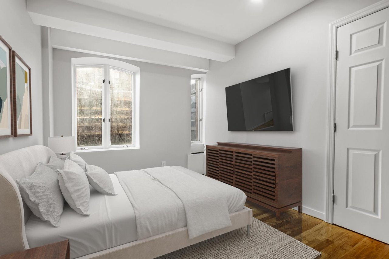 105 East 37th Street, Apt 4-B