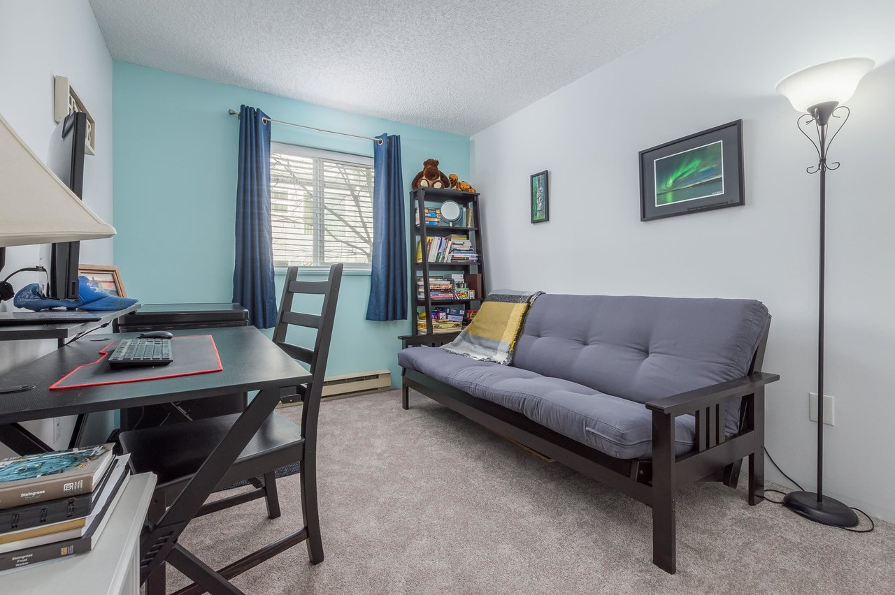 B203-40120 Willow Cres